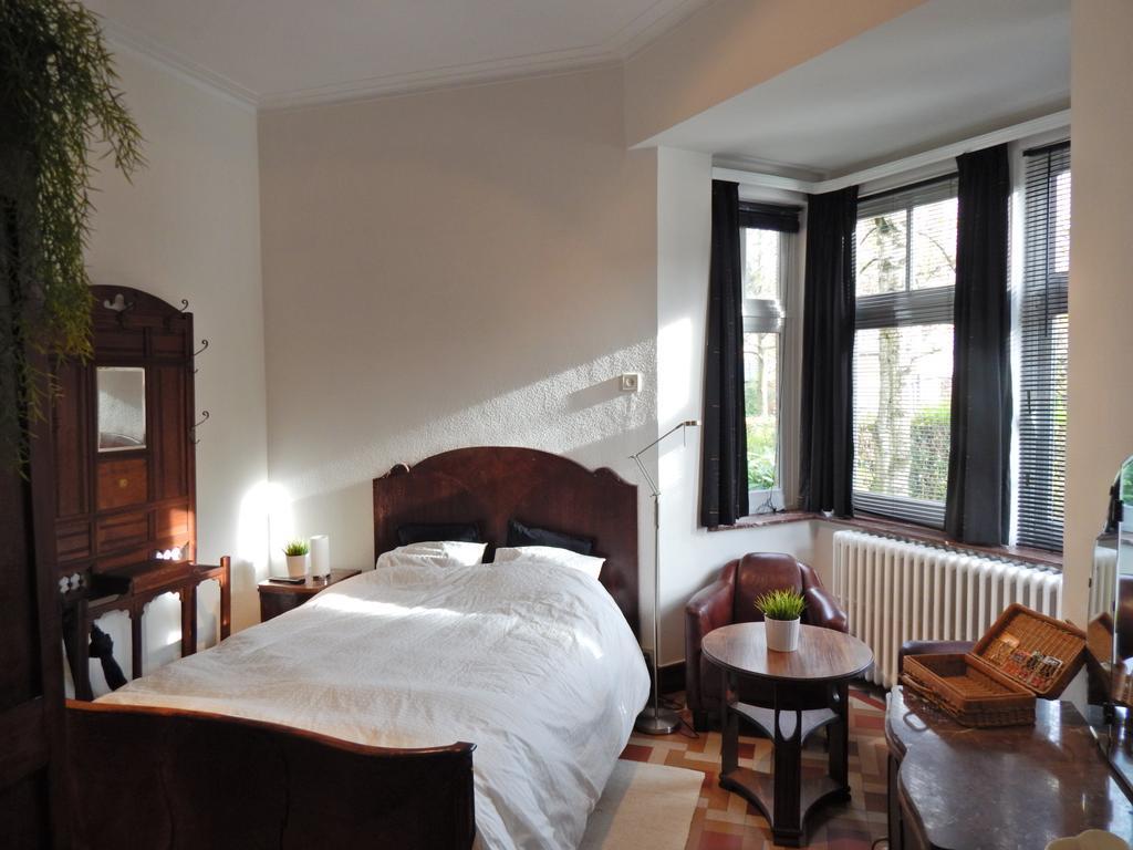 Les Remparts Hotel Binche Exterior foto